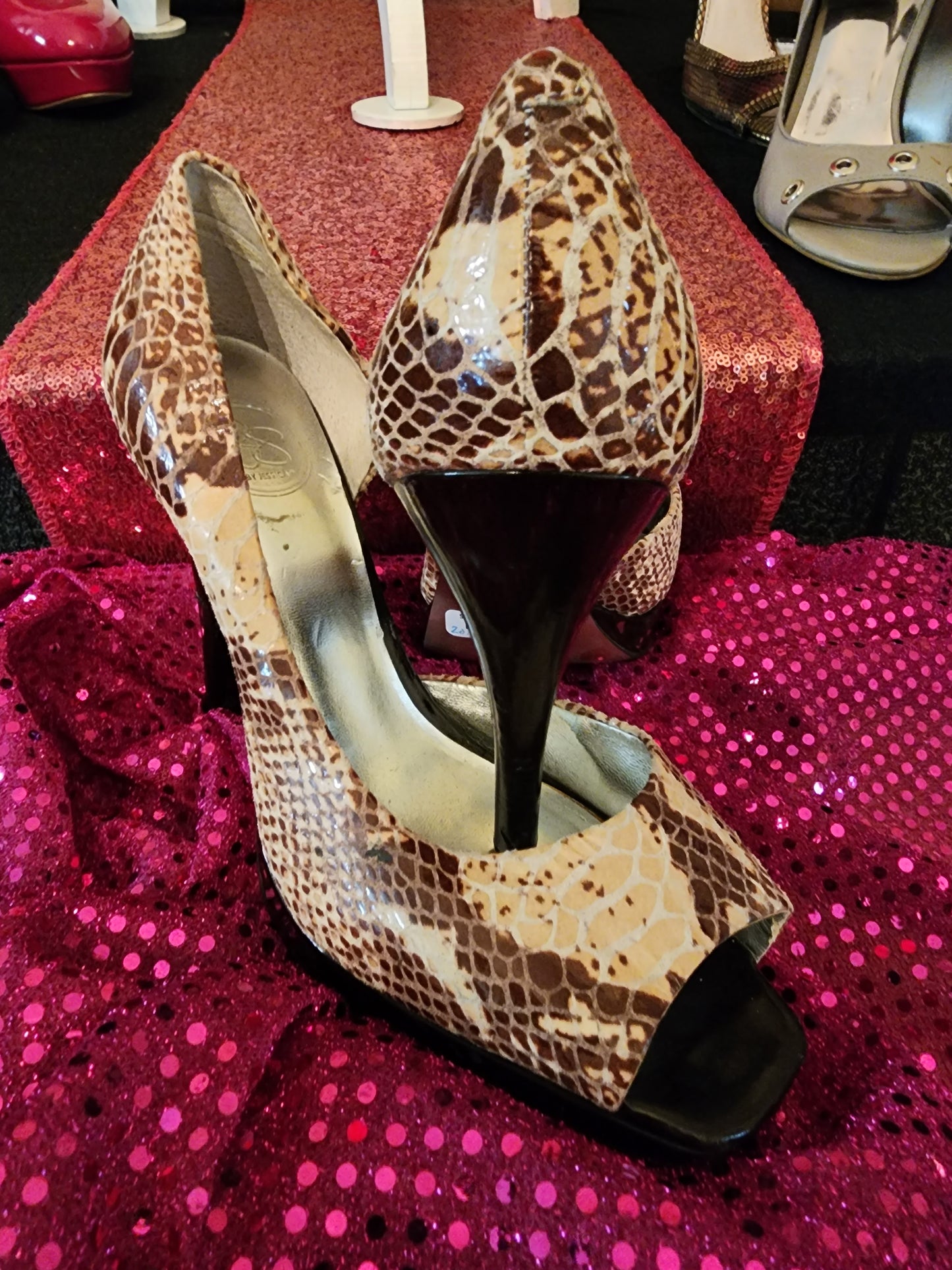 Jessica Simpson Snake Skin Peep Toe Open Side Pump