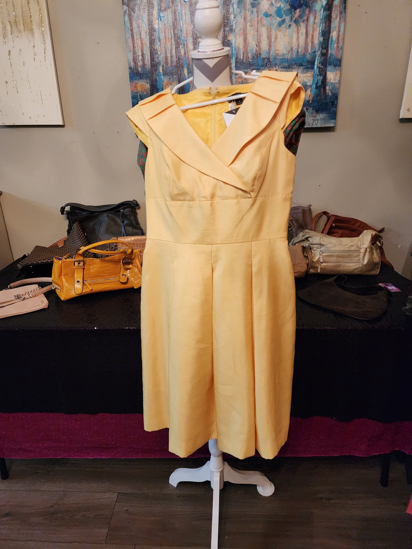 Tahari Arthur S. Levine Yellow Semi Formal Dress