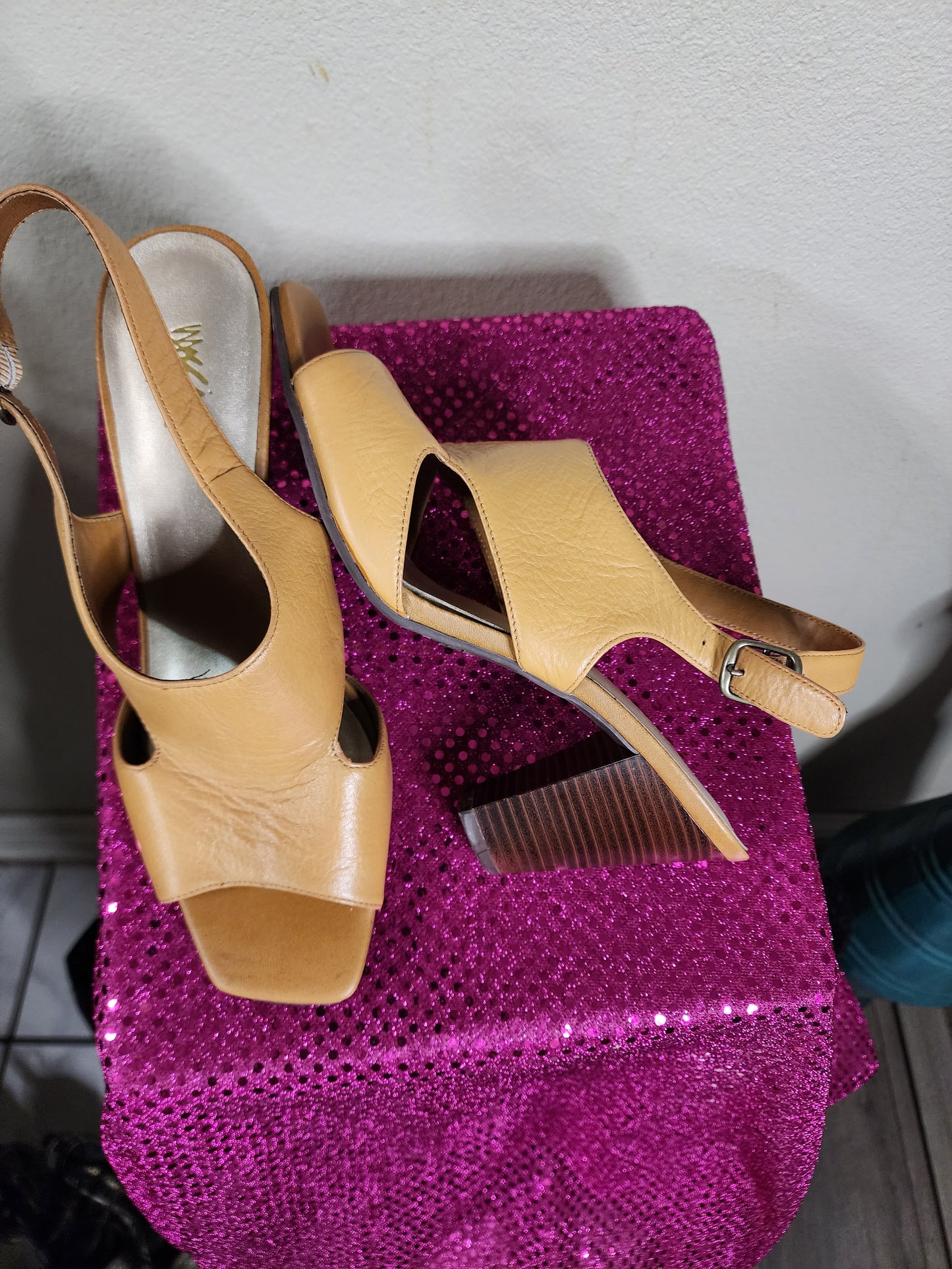Mossimo Caramel Sandals
