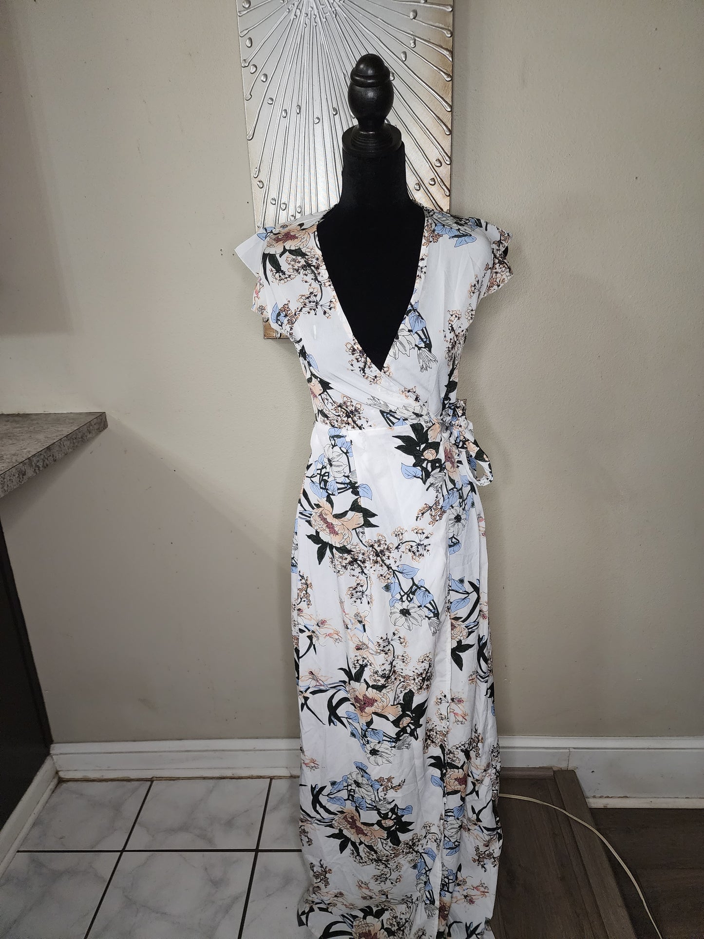 Miss Ord White Floral Wrap Maxi Dress