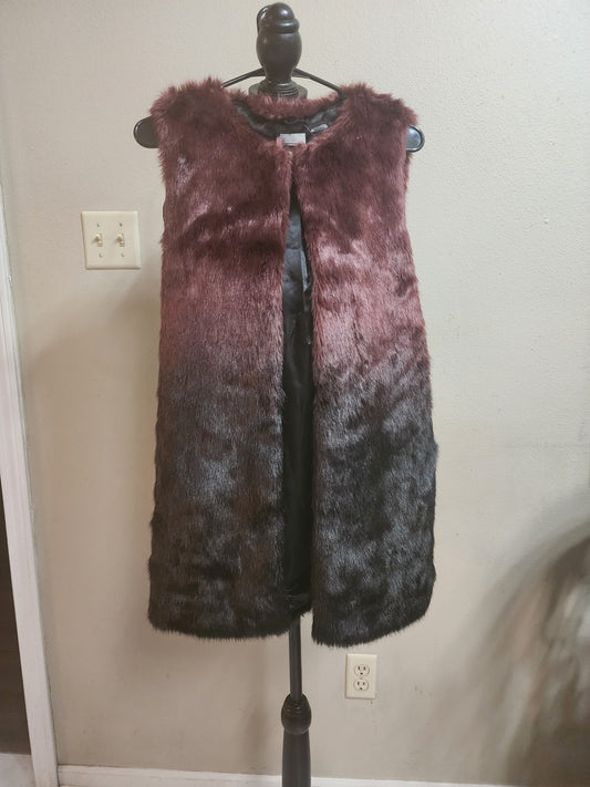 TU Black/Burgundy Ombre Faux Fur Vest