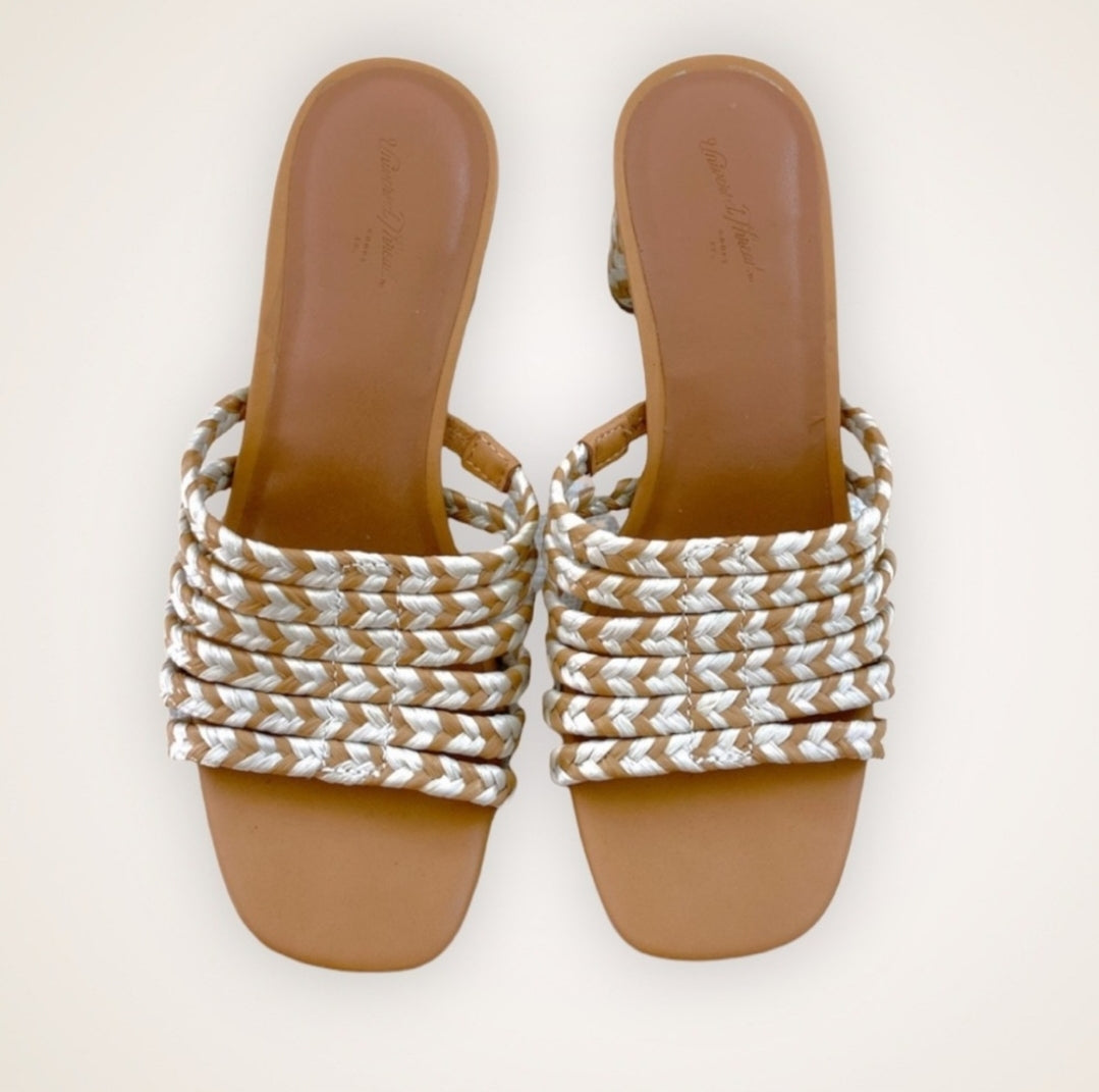 Universal Thread Beige and White Braided Mules