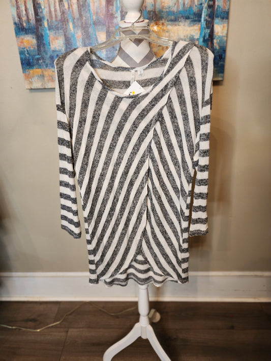 Cato Black and White Light Sweater