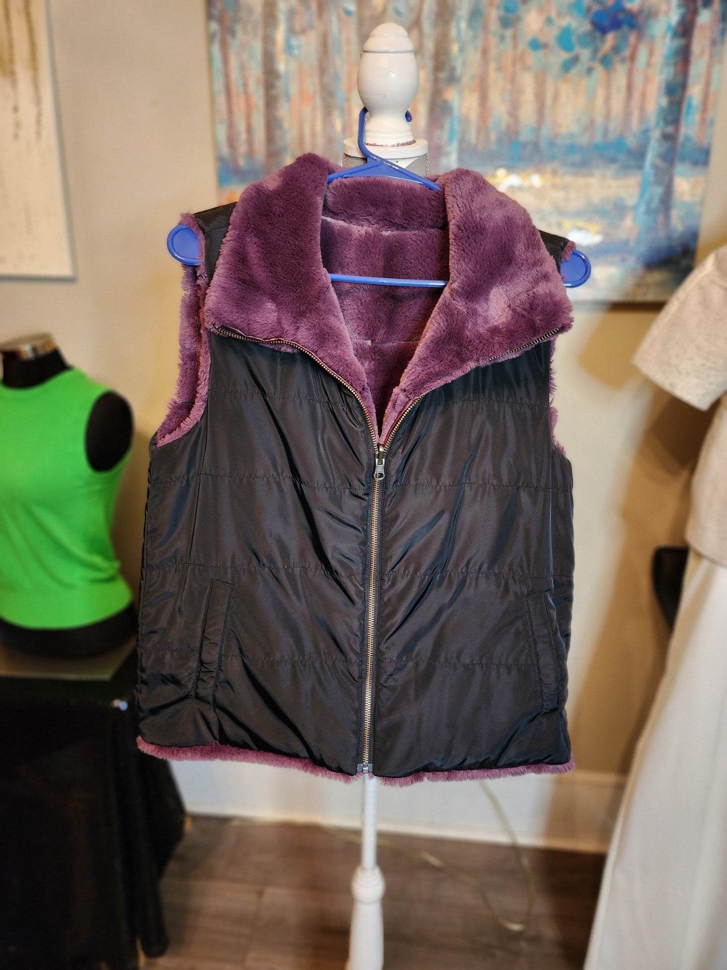 Reversible Fur Vest (Purple/Black)