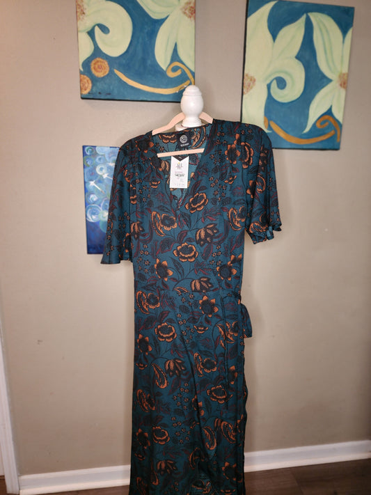 Bobeau Hunt Green and Floral Print Wrap Dress