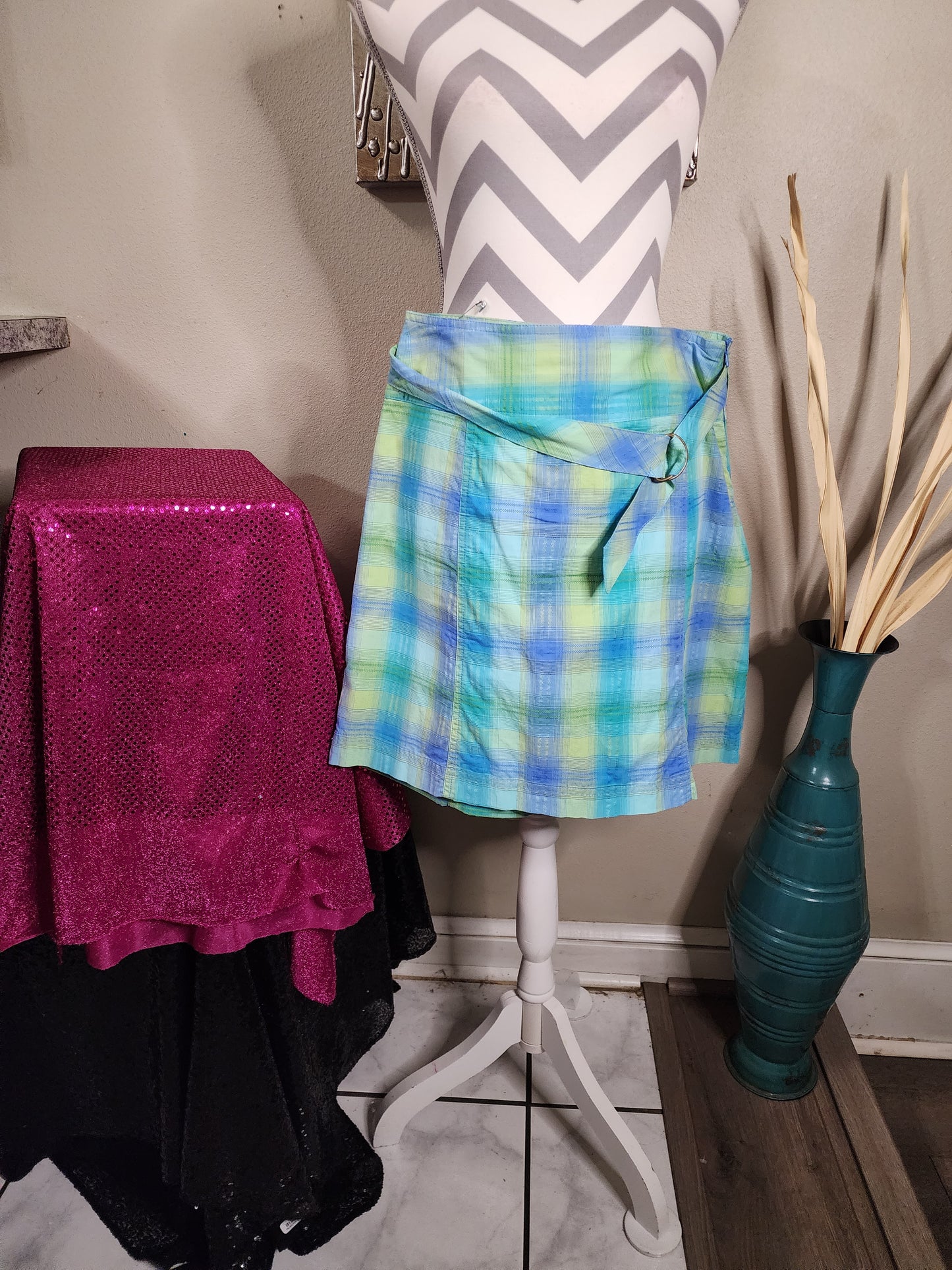 Stretch White Stag Plaid Mini Skirt